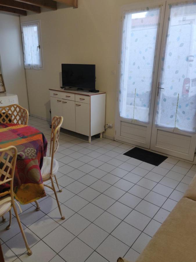 Maison Au Coeur Des Sables D'Olonne เลส์ซาบล์-โดล็อนน์ ภายนอก รูปภาพ